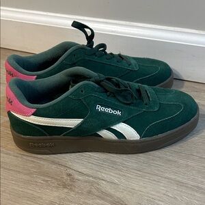 Reebok Forest Green Sneakers with Pink Highlights